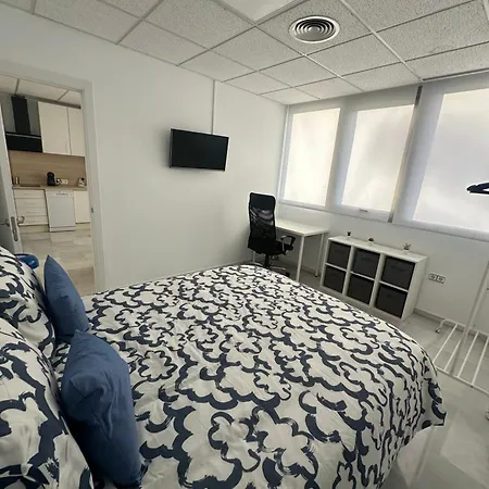 Moderno Soho - Nuevo! En El Centro Y Cerca De La Playa!parking Gratuito! * مالقة