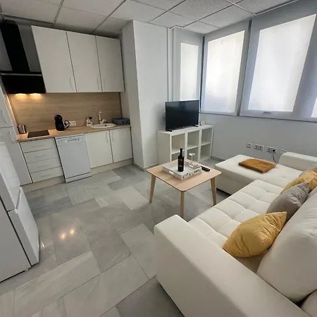 Moderno Soho - Nuevo! En El Centro Y Cerca De La Playa!